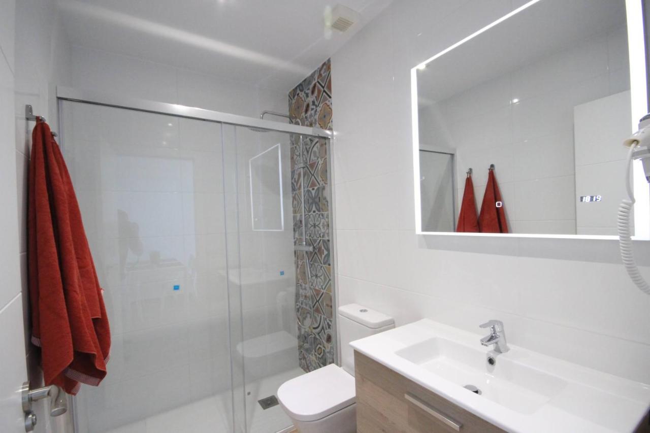 Apartment Las Vistas Beach View Лос Кристианос Экстерьер фото